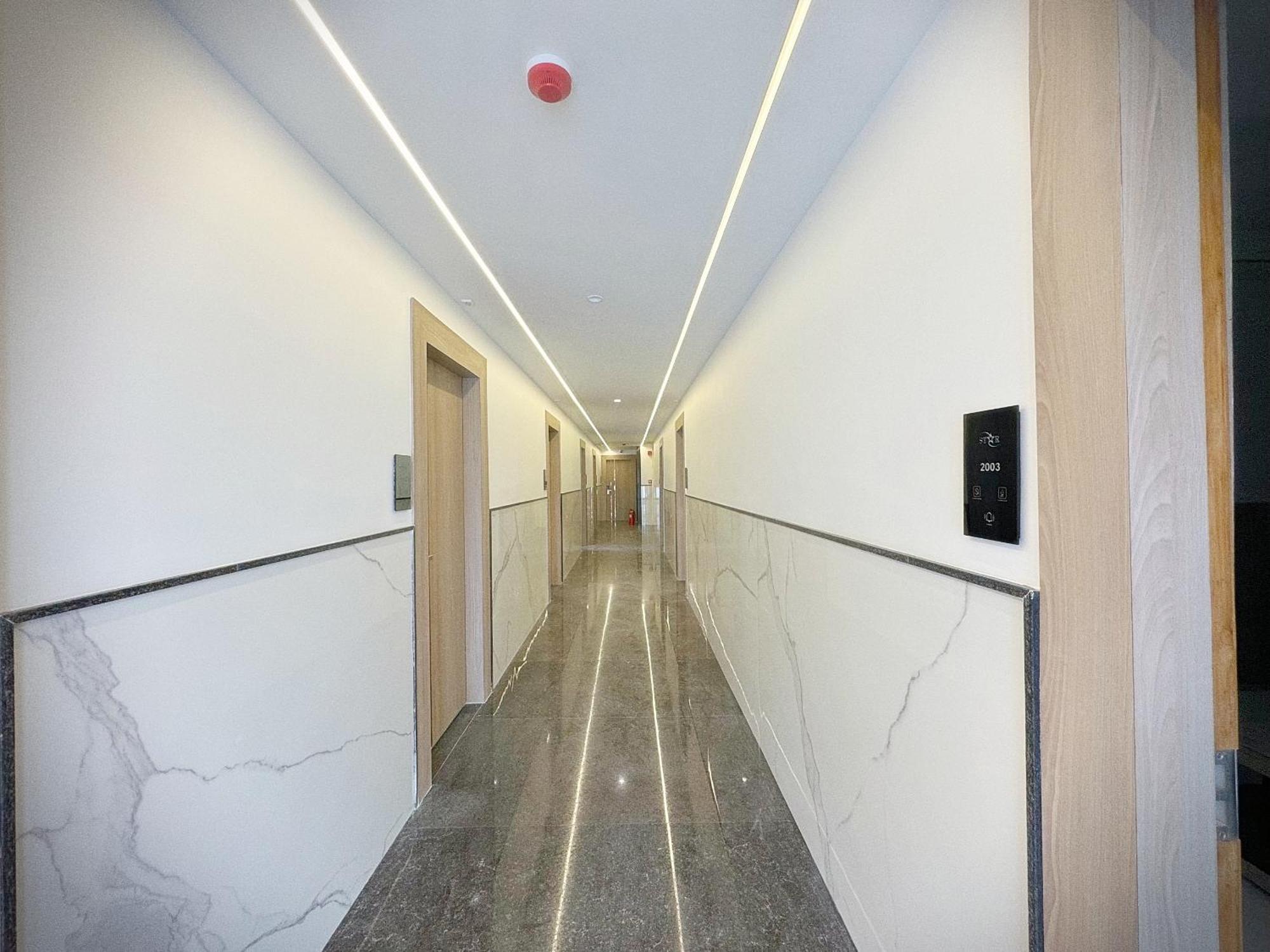 The Orion Hotel Era - Delhi Airport Neu-Delhi Exterior foto
