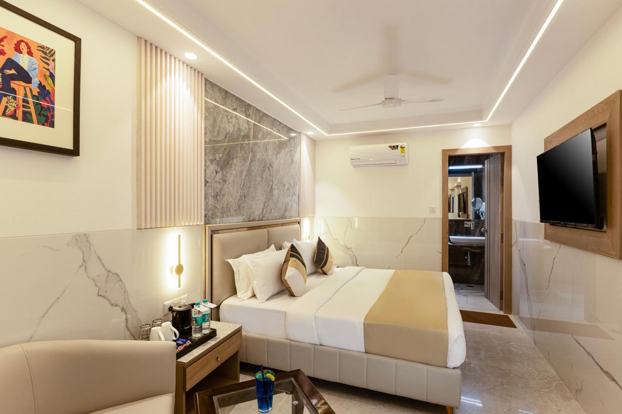 The Orion Hotel Era - Delhi Airport Neu-Delhi Exterior foto
