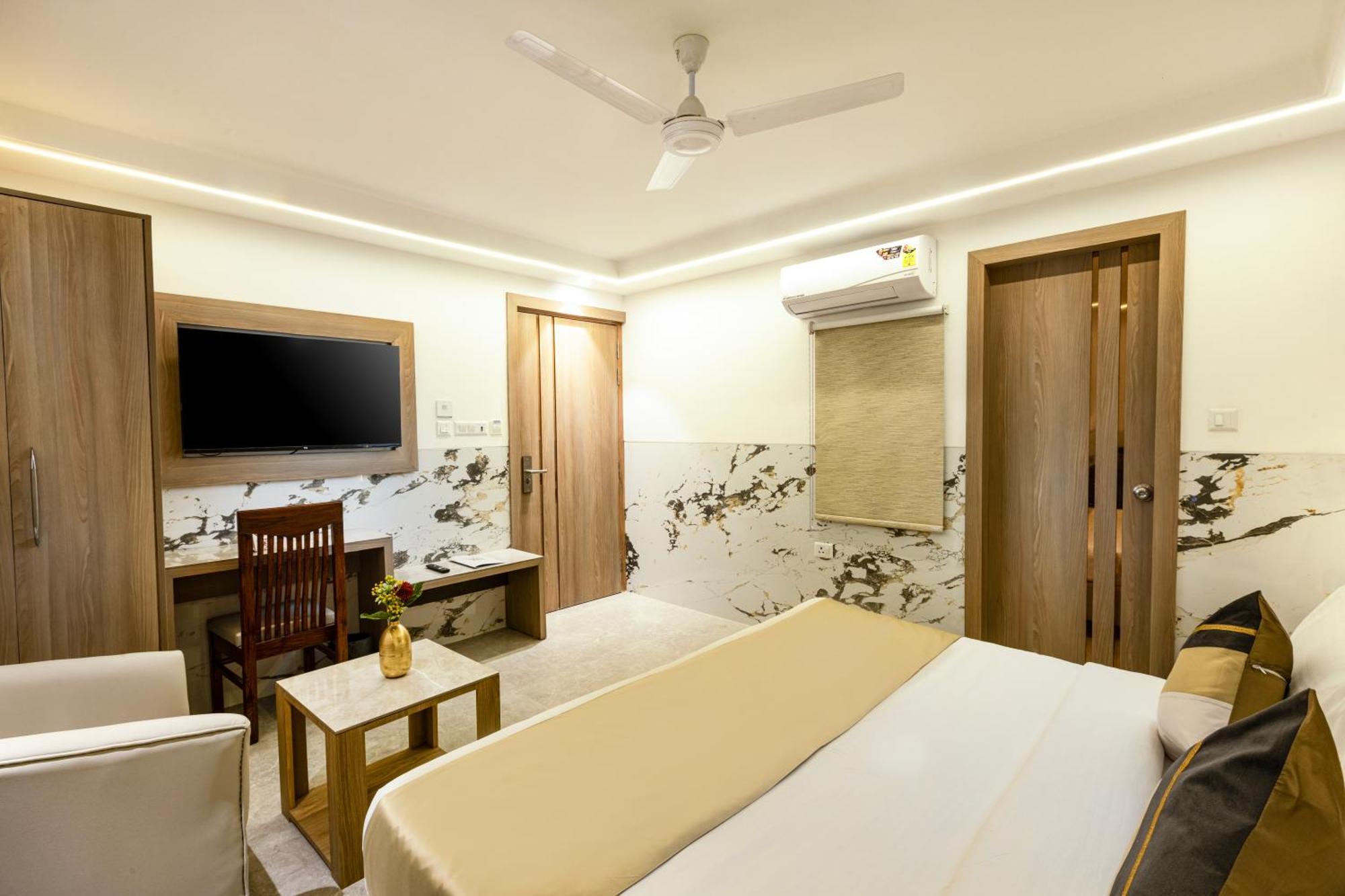 The Orion Hotel Era - Delhi Airport Neu-Delhi Exterior foto