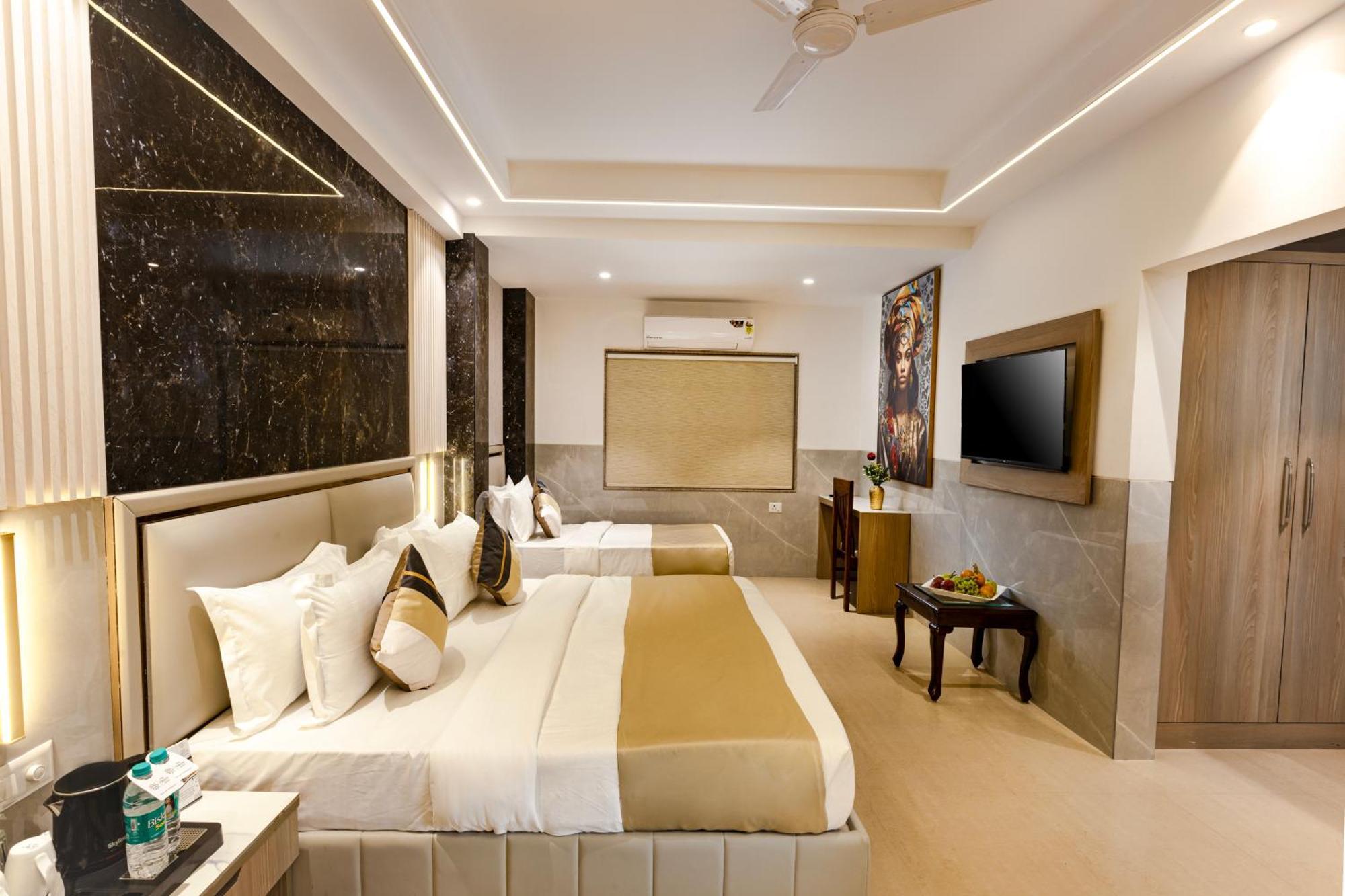 The Orion Hotel Era - Delhi Airport Neu-Delhi Exterior foto
